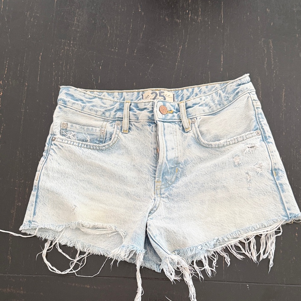 We The Free Washed Light Blue Frayed Hem Denim Shorts